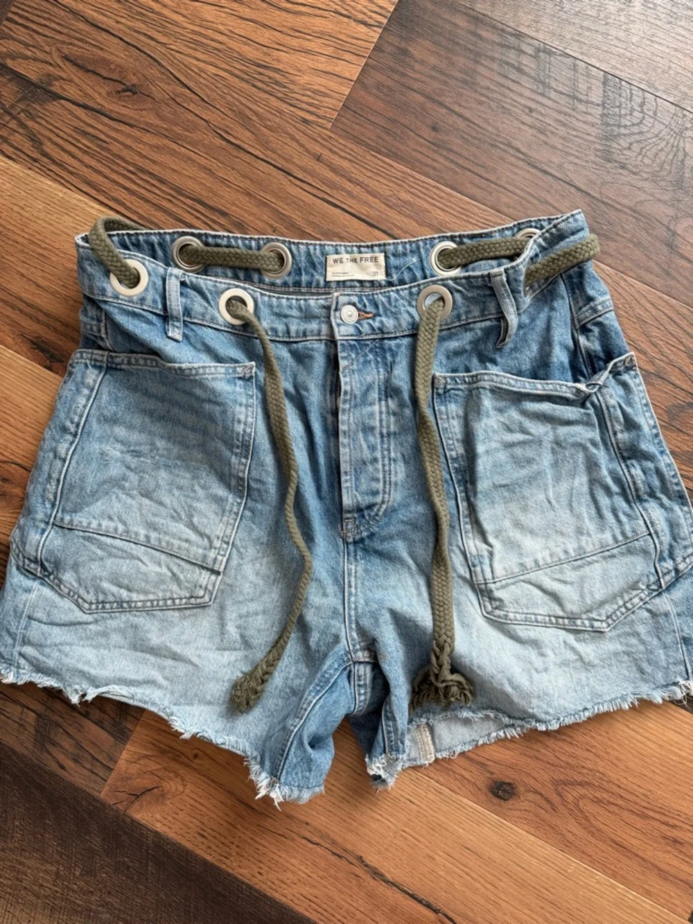 We The Free Light Wash Moxie Barrel Shorts with Olive Drawstring Waist - Picture 3 of 4